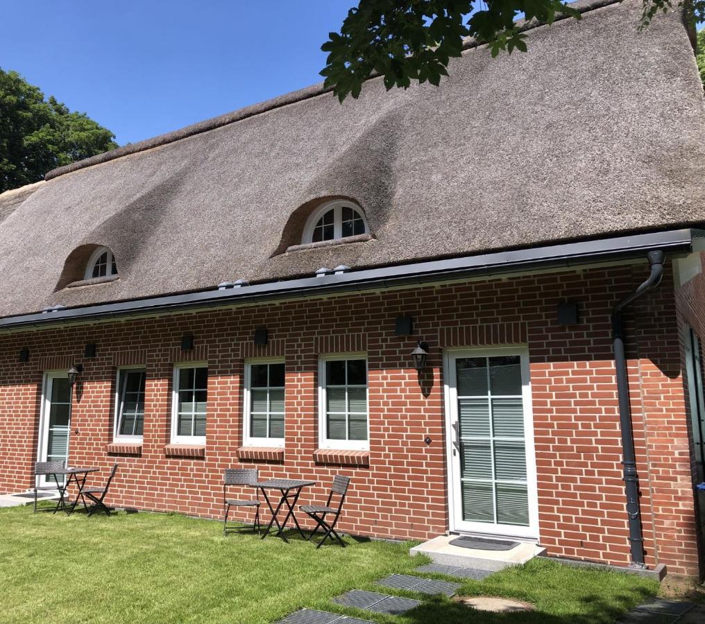 Ferienwohnungen Unter Den Eichen Stade Luaran gambar